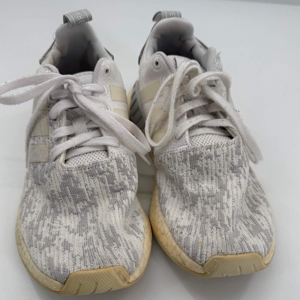 Adidas NMD R2 Primeknit sz 8.5 BY8691 Glitch Camo Sneaker Runner Gym Everyday
